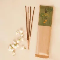 Благовония из жасмина, натуральные травяные, 50 шт., Иша Лайф; Hand rolled pure Jasmine Incense (Pack of 50 Sticks), Isha Life